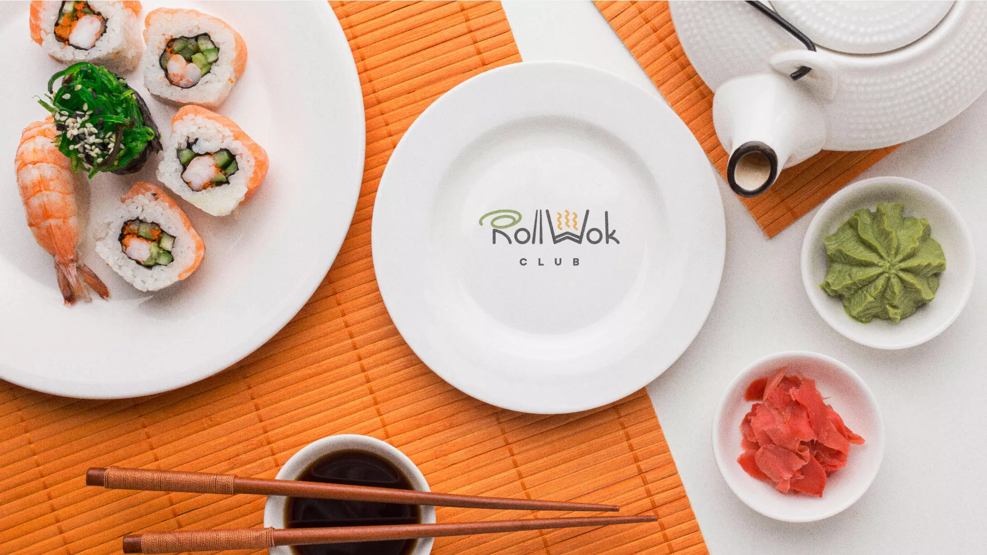 Разработка логотипа и фирменного стиля суши-бара «Roll Wok Club» в Сафоново