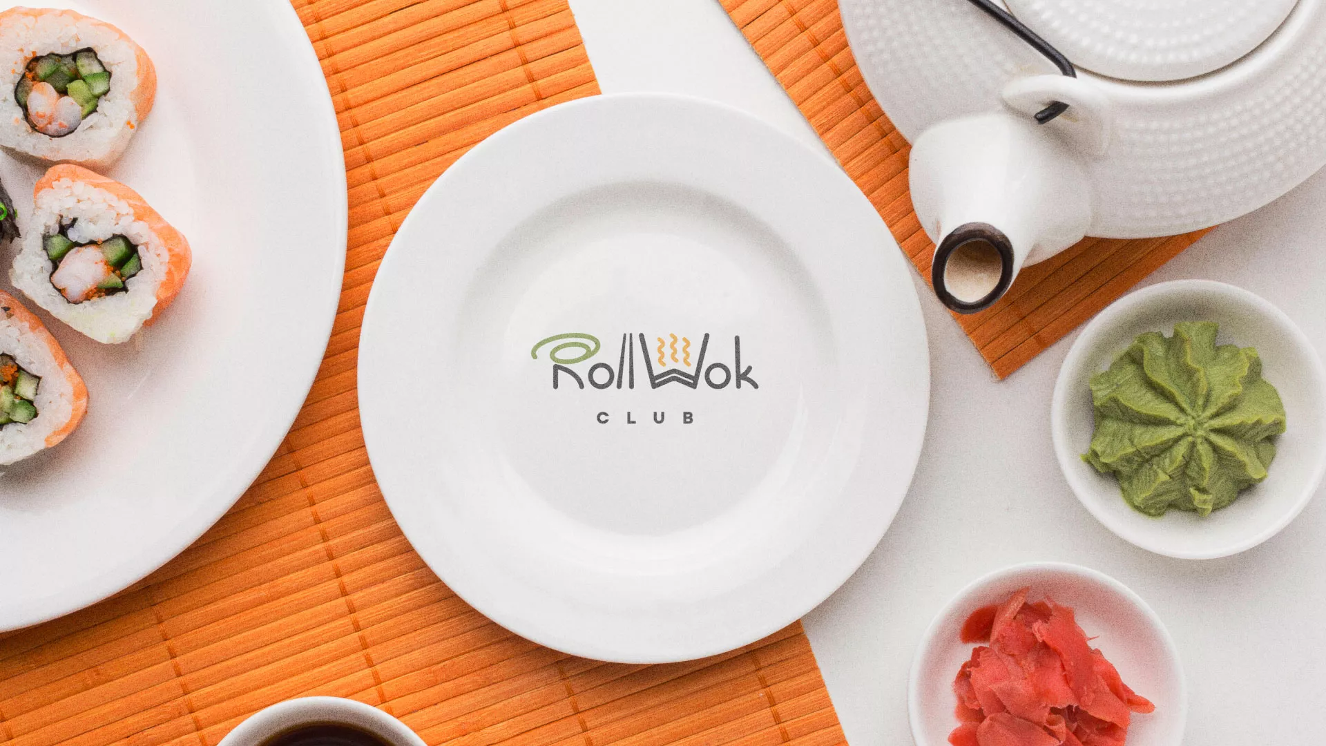 Разработка логотипа и фирменного стиля в Сафоново для суши-бара «Roll Wok Club» Разработка логотипа и фирменного стиля в Сафоново для суши-бара «Roll Wok Club»